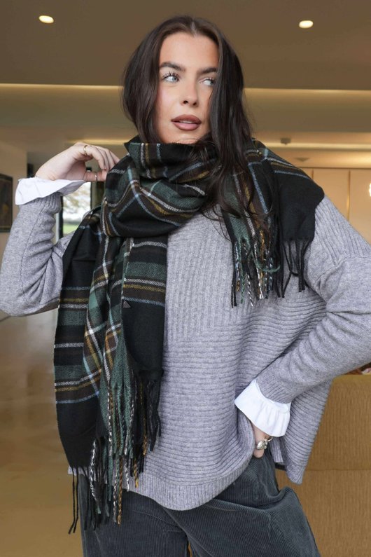 Mackenzie Plaid Blanket Scarf Black /20=